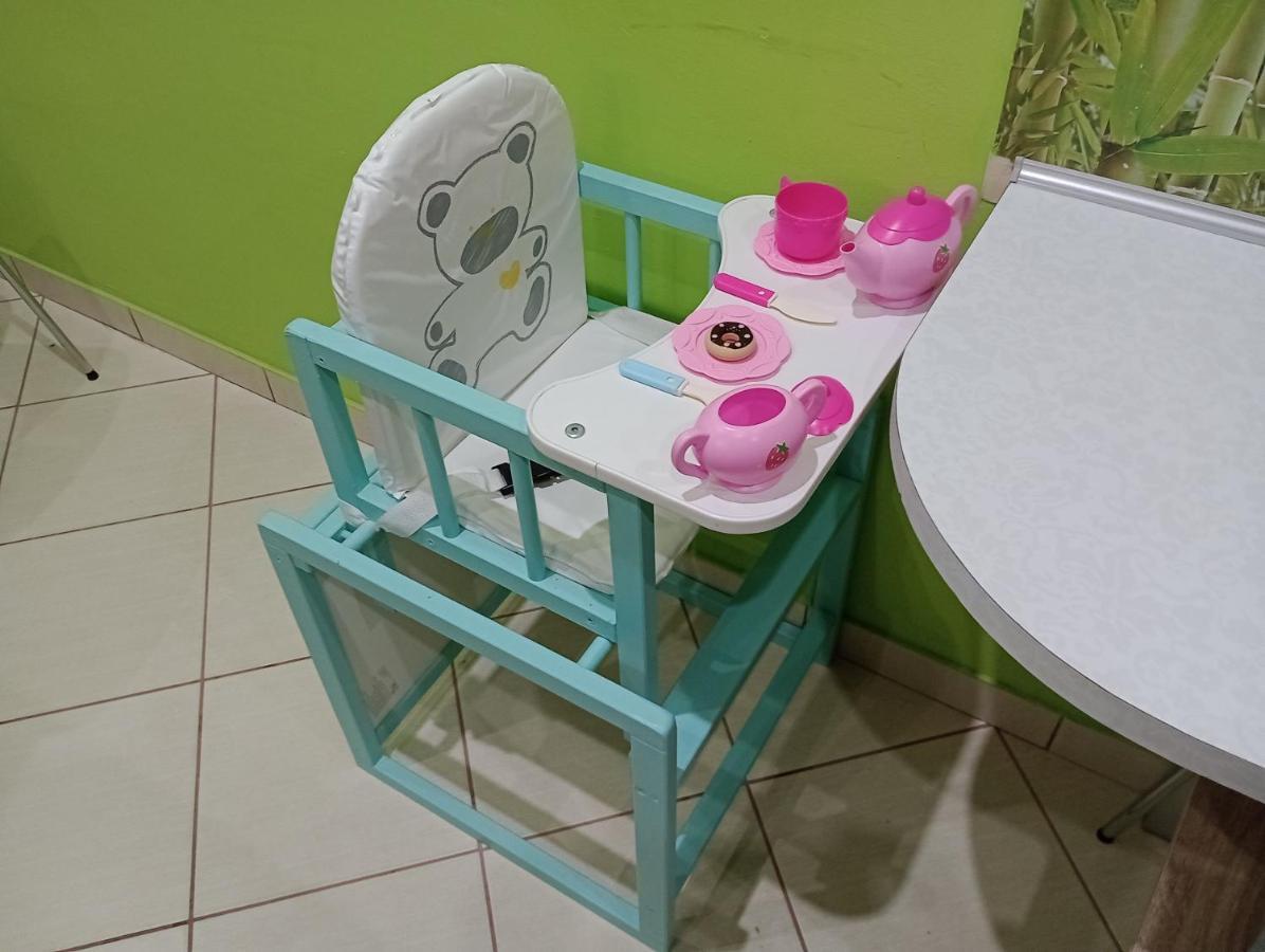 Apartament Venge -Cale Mieszkanie 46M2 Na Wylacznosc - Z Jedna Sypialnia I Jednym Sypialno-Salonem -3 Pietro Bez Windy- Rezerwacja Bez Karty Kredytowej-Klimatyzacja-Netflix-2 Lozeczka Dzieciece- Bezplatny Parking Publiczny Wroclaw Dış mekan fotoğraf