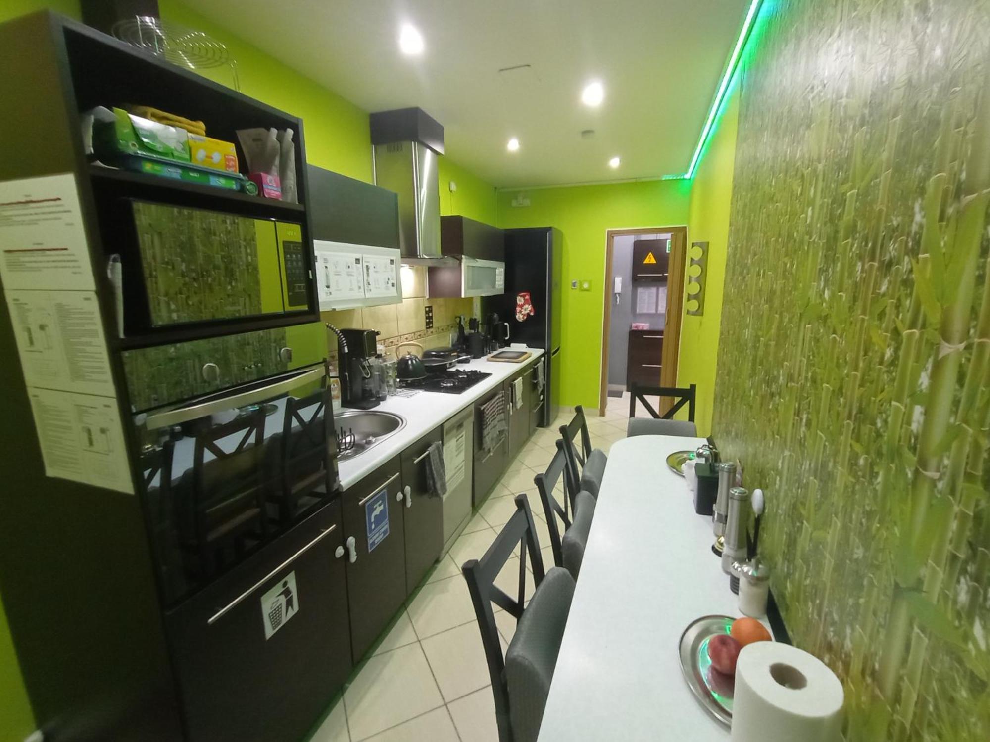 Apartament Venge -Cale Mieszkanie 46M2 Na Wylacznosc - Z Jedna Sypialnia I Jednym Sypialno-Salonem -3 Pietro Bez Windy- Rezerwacja Bez Karty Kredytowej-Klimatyzacja-Netflix-2 Lozeczka Dzieciece- Bezplatny Parking Publiczny Wroclaw Dış mekan fotoğraf