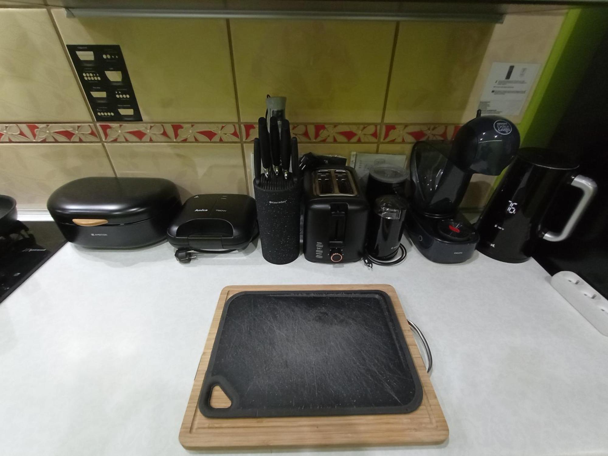Apartament Venge -Cale Mieszkanie 46M2 Na Wylacznosc - Z Jedna Sypialnia I Jednym Sypialno-Salonem -3 Pietro Bez Windy- Rezerwacja Bez Karty Kredytowej-Klimatyzacja-Netflix-2 Lozeczka Dzieciece- Bezplatny Parking Publiczny Wroclaw Dış mekan fotoğraf