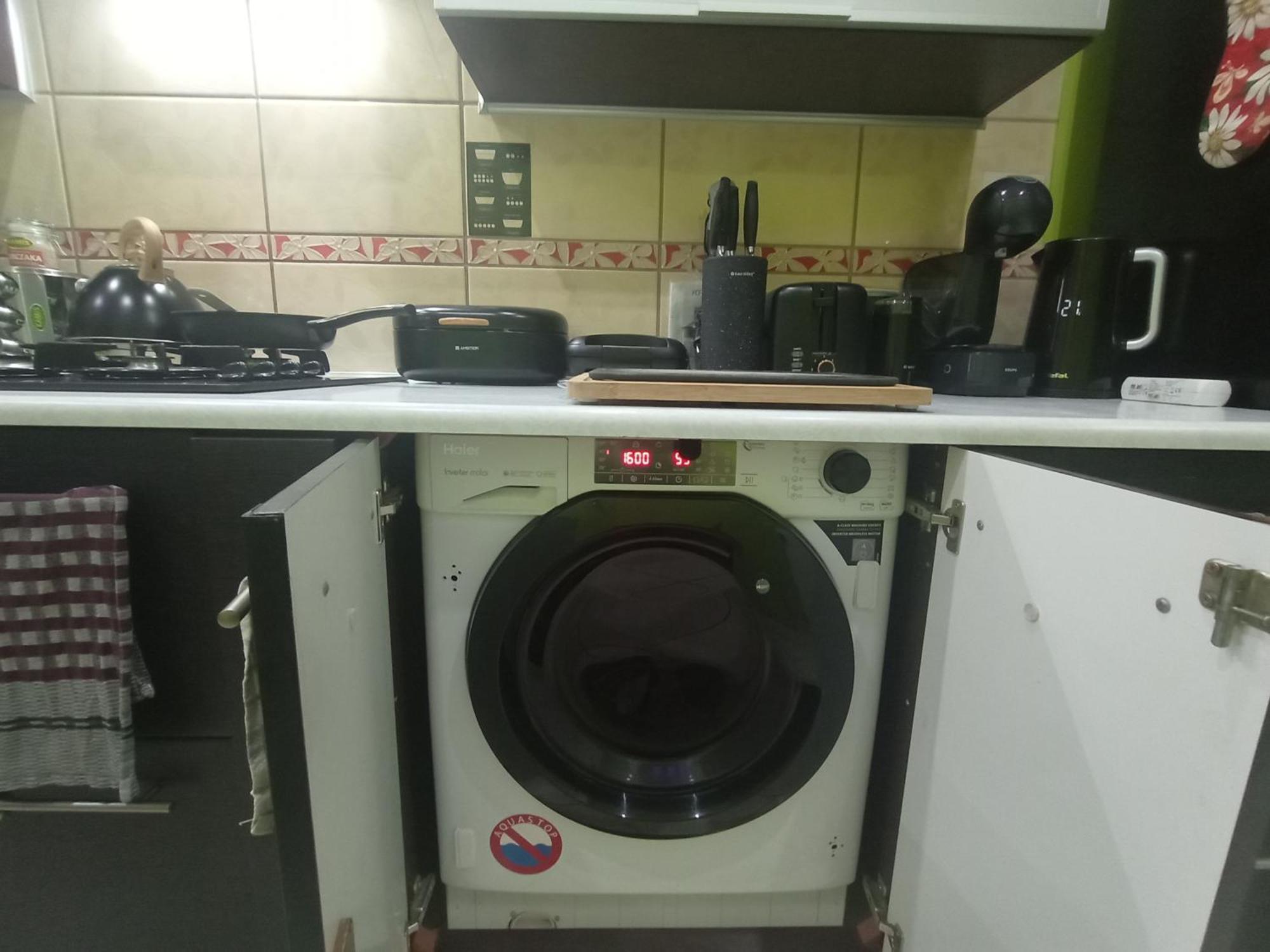 Apartament Venge -Cale Mieszkanie 46M2 Na Wylacznosc - Z Jedna Sypialnia I Jednym Sypialno-Salonem -3 Pietro Bez Windy- Rezerwacja Bez Karty Kredytowej-Klimatyzacja-Netflix-2 Lozeczka Dzieciece- Bezplatny Parking Publiczny Wroclaw Dış mekan fotoğraf