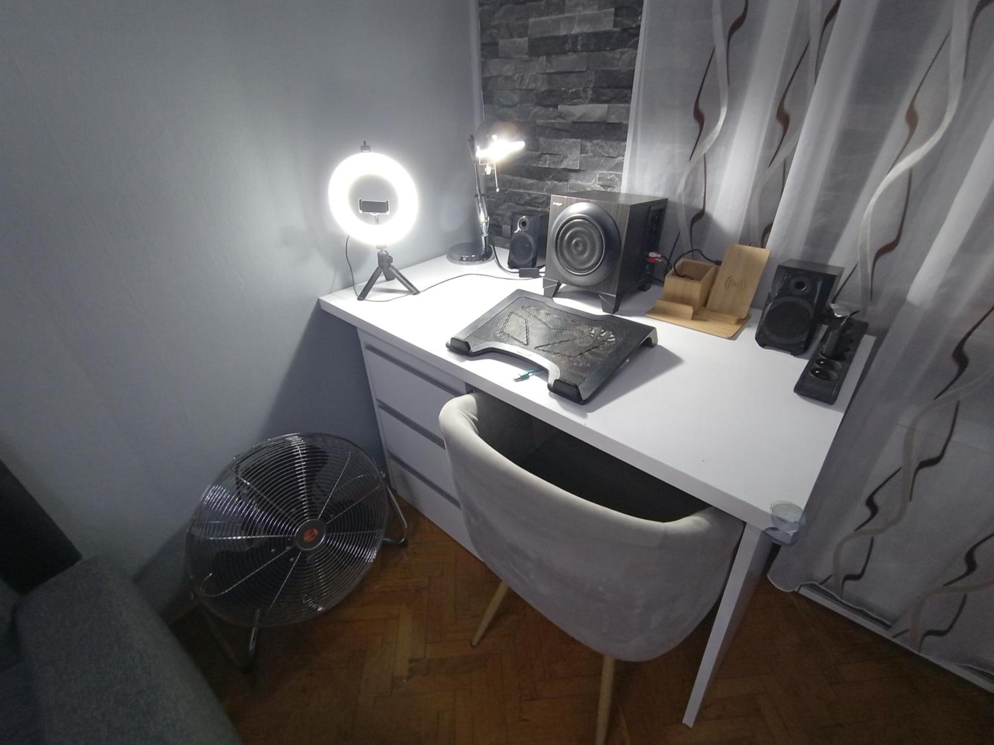 Apartament Venge -Cale Mieszkanie 46M2 Na Wylacznosc - Z Jedna Sypialnia I Jednym Sypialno-Salonem -3 Pietro Bez Windy- Rezerwacja Bez Karty Kredytowej-Klimatyzacja-Netflix-2 Lozeczka Dzieciece- Bezplatny Parking Publiczny Wroclaw Dış mekan fotoğraf