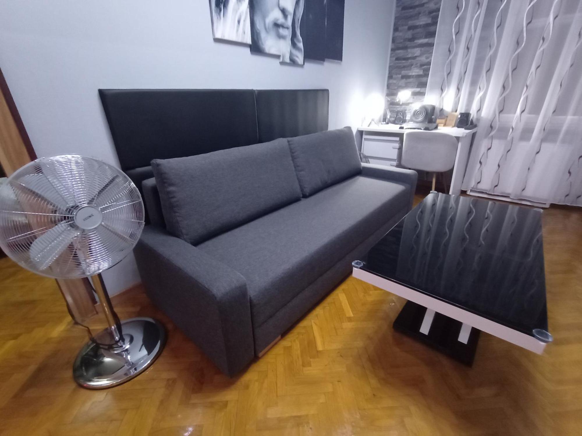 Apartament Venge -Cale Mieszkanie 46M2 Na Wylacznosc - Z Jedna Sypialnia I Jednym Sypialno-Salonem -3 Pietro Bez Windy- Rezerwacja Bez Karty Kredytowej-Klimatyzacja-Netflix-2 Lozeczka Dzieciece- Bezplatny Parking Publiczny Wroclaw Dış mekan fotoğraf