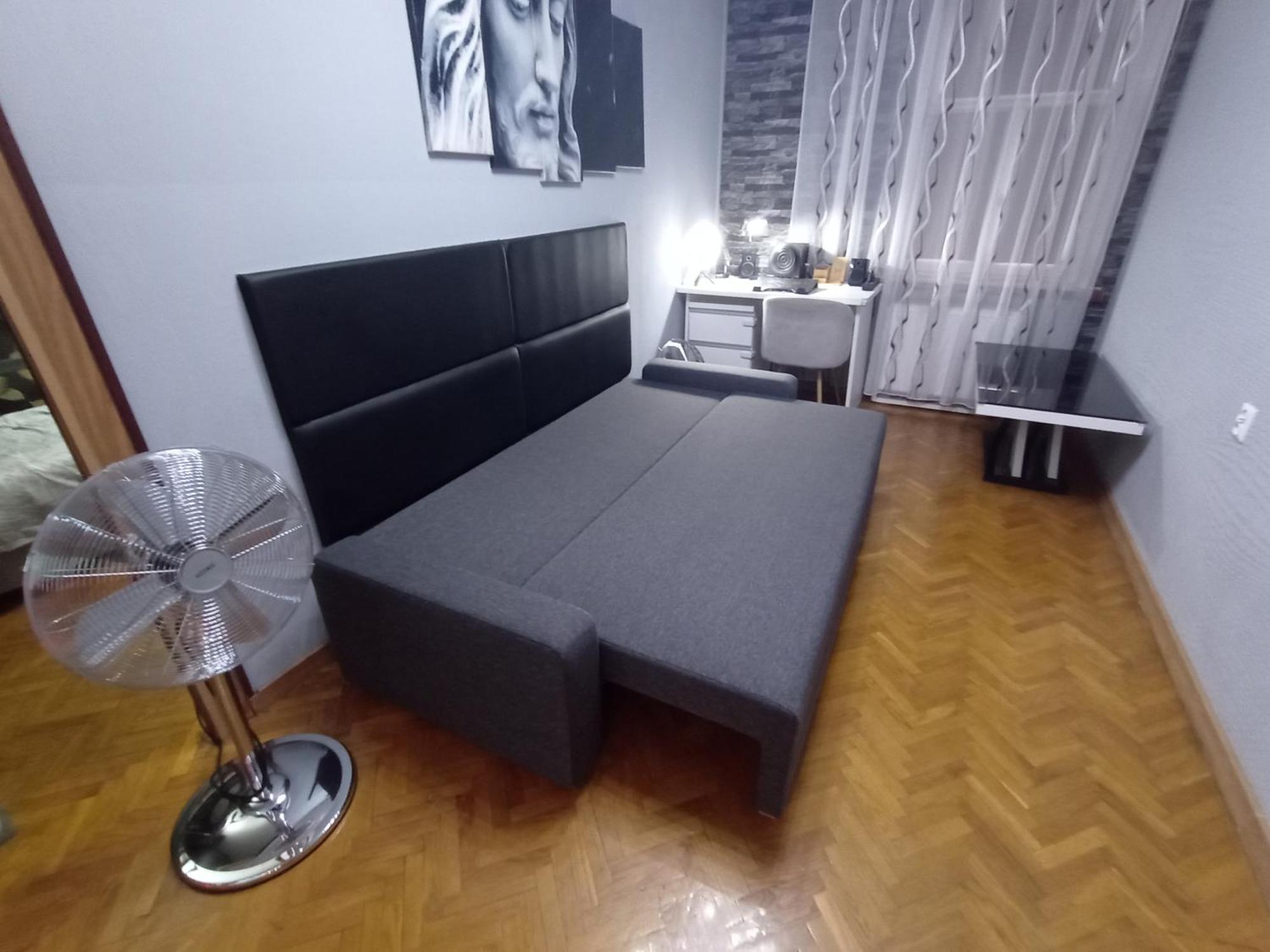 Apartament Venge -Cale Mieszkanie 46M2 Na Wylacznosc - Z Jedna Sypialnia I Jednym Sypialno-Salonem -3 Pietro Bez Windy- Rezerwacja Bez Karty Kredytowej-Klimatyzacja-Netflix-2 Lozeczka Dzieciece- Bezplatny Parking Publiczny Wroclaw Dış mekan fotoğraf